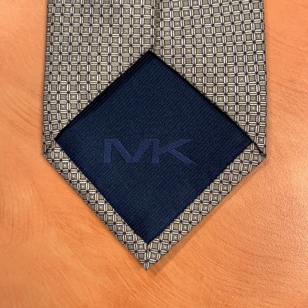 Silk Necktie - Picture 5 of 5